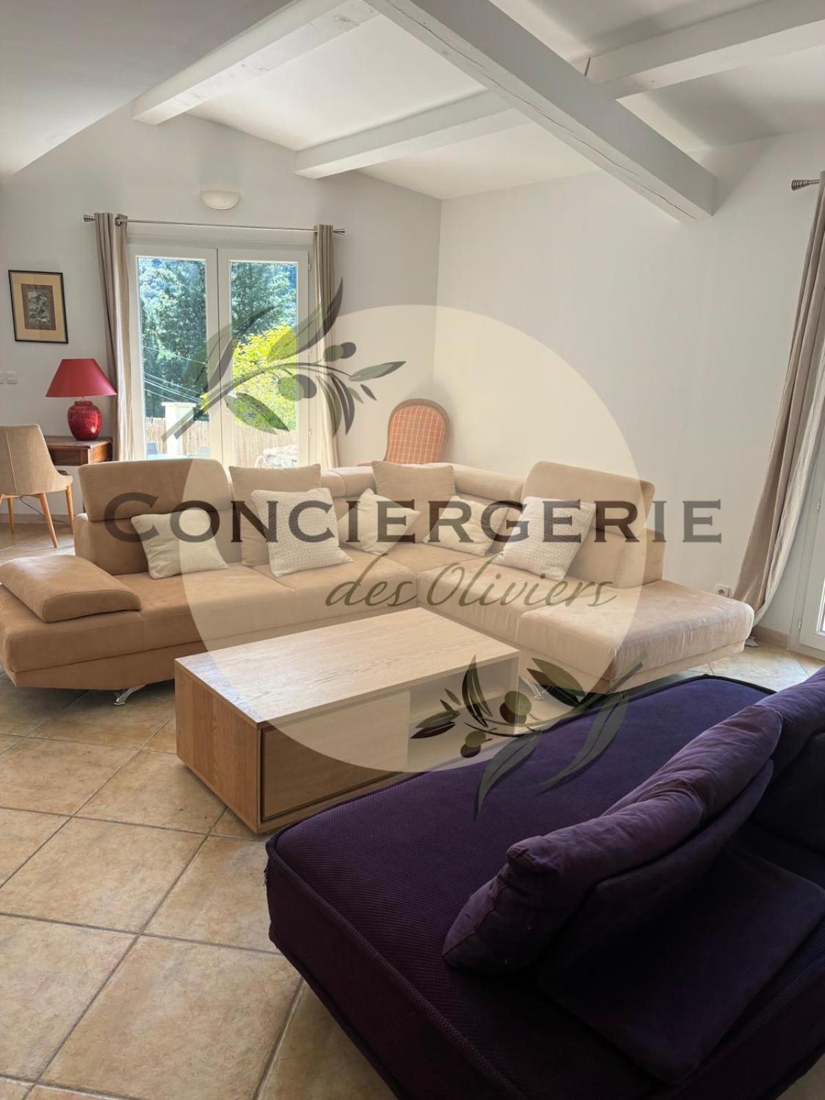 Villa Avec Piscine Belgentier Exteriör bild